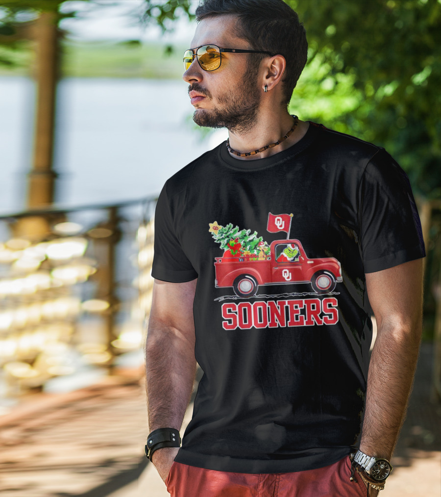 Grinch Driving Red Truck With Christmas Tree Oklahoma Sooners T-Shirt