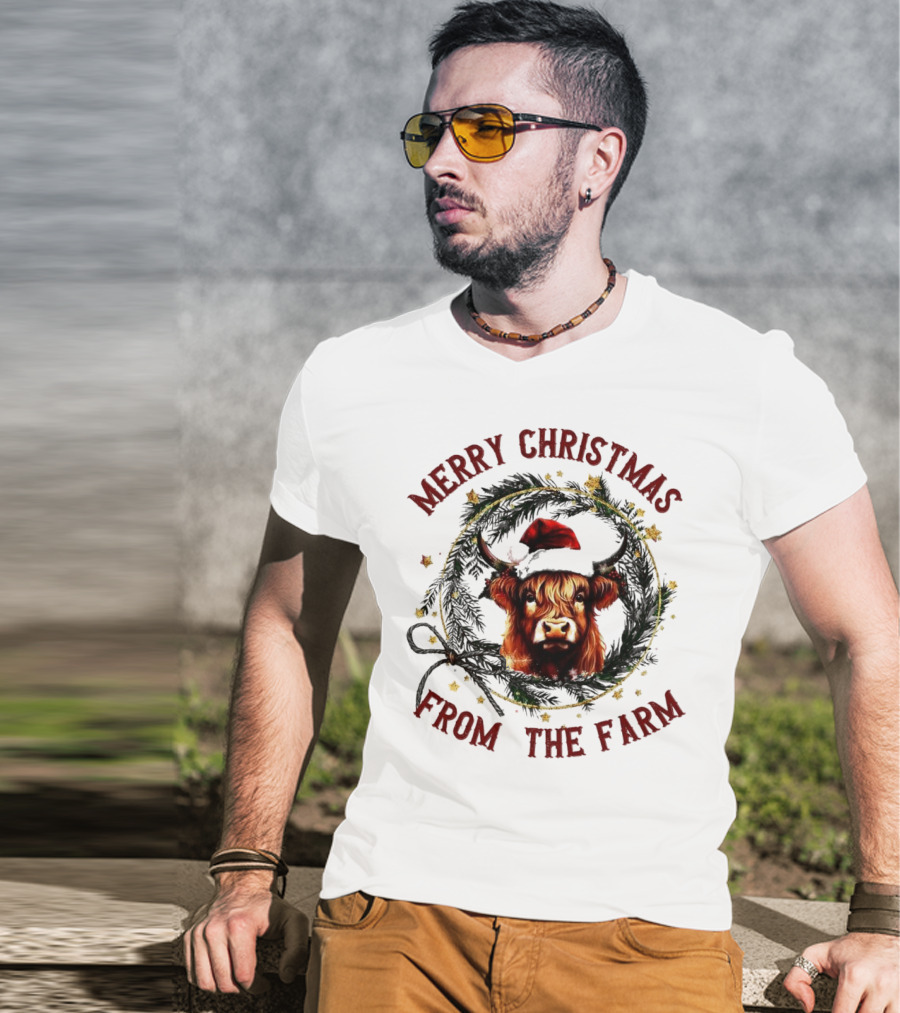 Merry Christmas From The Farm Cow Highland Christmas Wreath T-Shirt