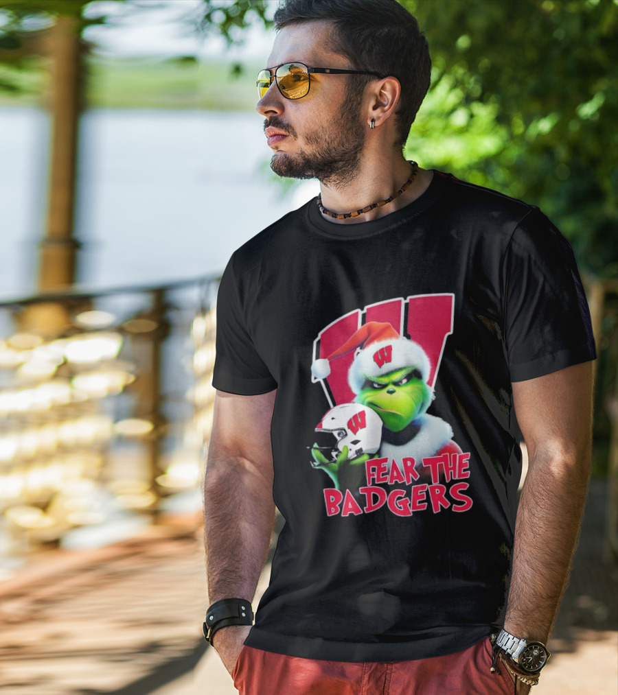 Grinch Fear The Badgers Wisconsin Christmas Football T-Shirt
