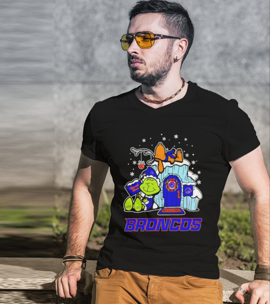 Peanuts Boise State Broncos Grinch Celebrate Merry Xmas T-Shirt