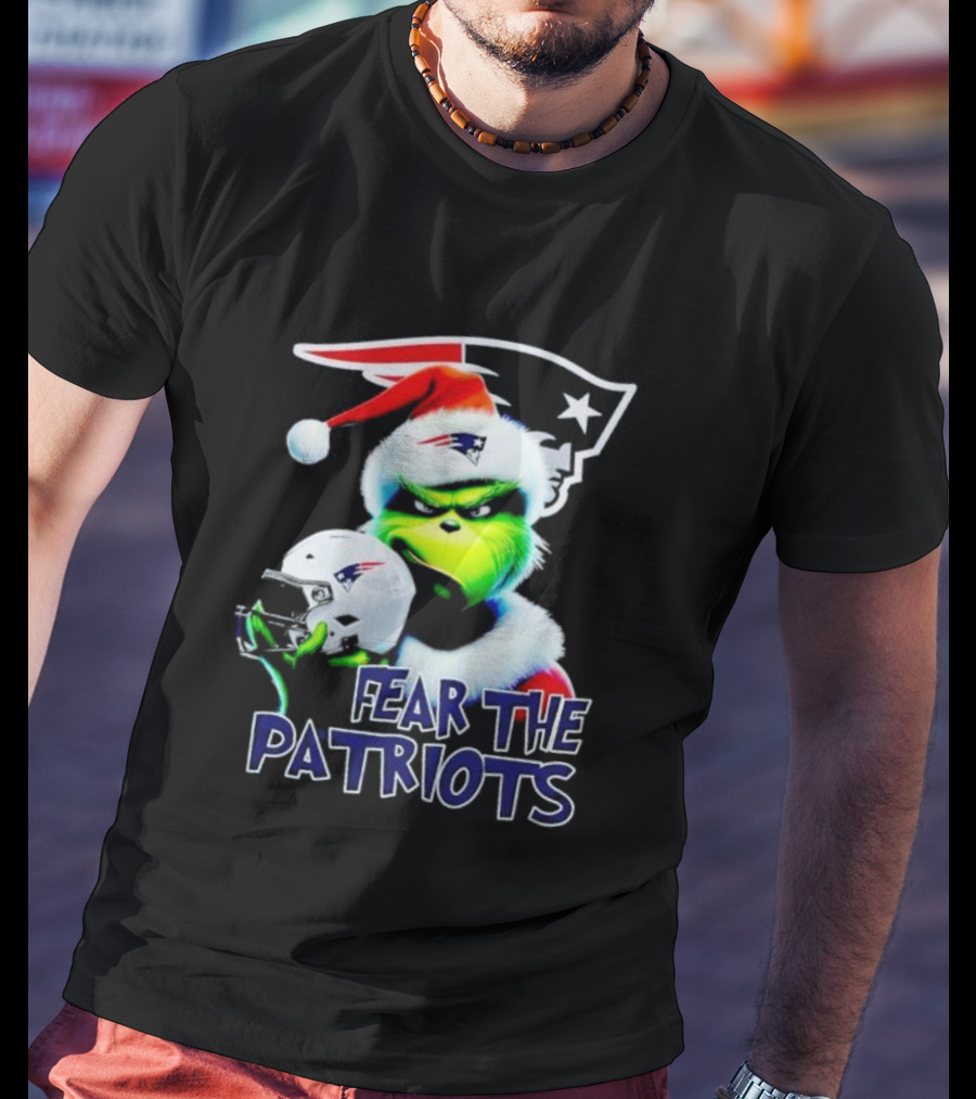 Fear The Patriots Santa Grinch New England NFL T-Shirt