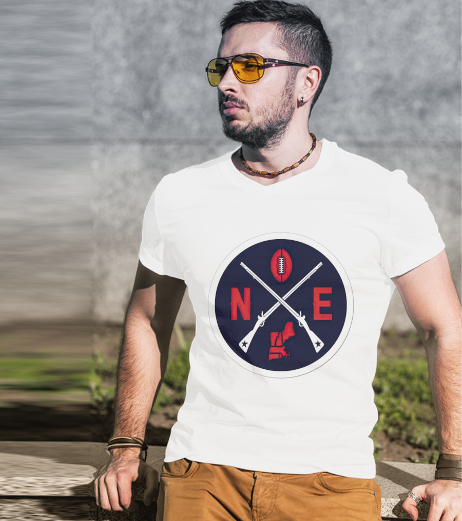 New England Patriots Football Emblem NE Guns Map Oval T-Shirt