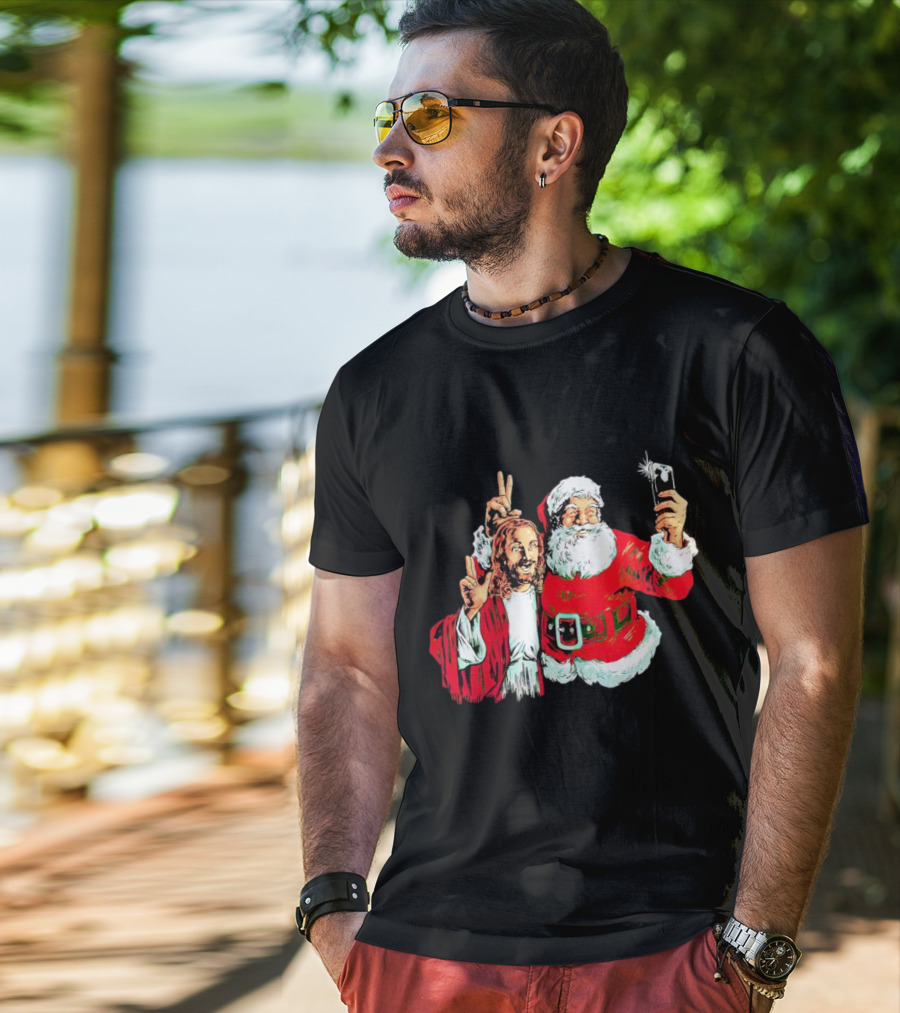 Santa And Jesus Taking Selfie Best Friends Christmas T-Shirt