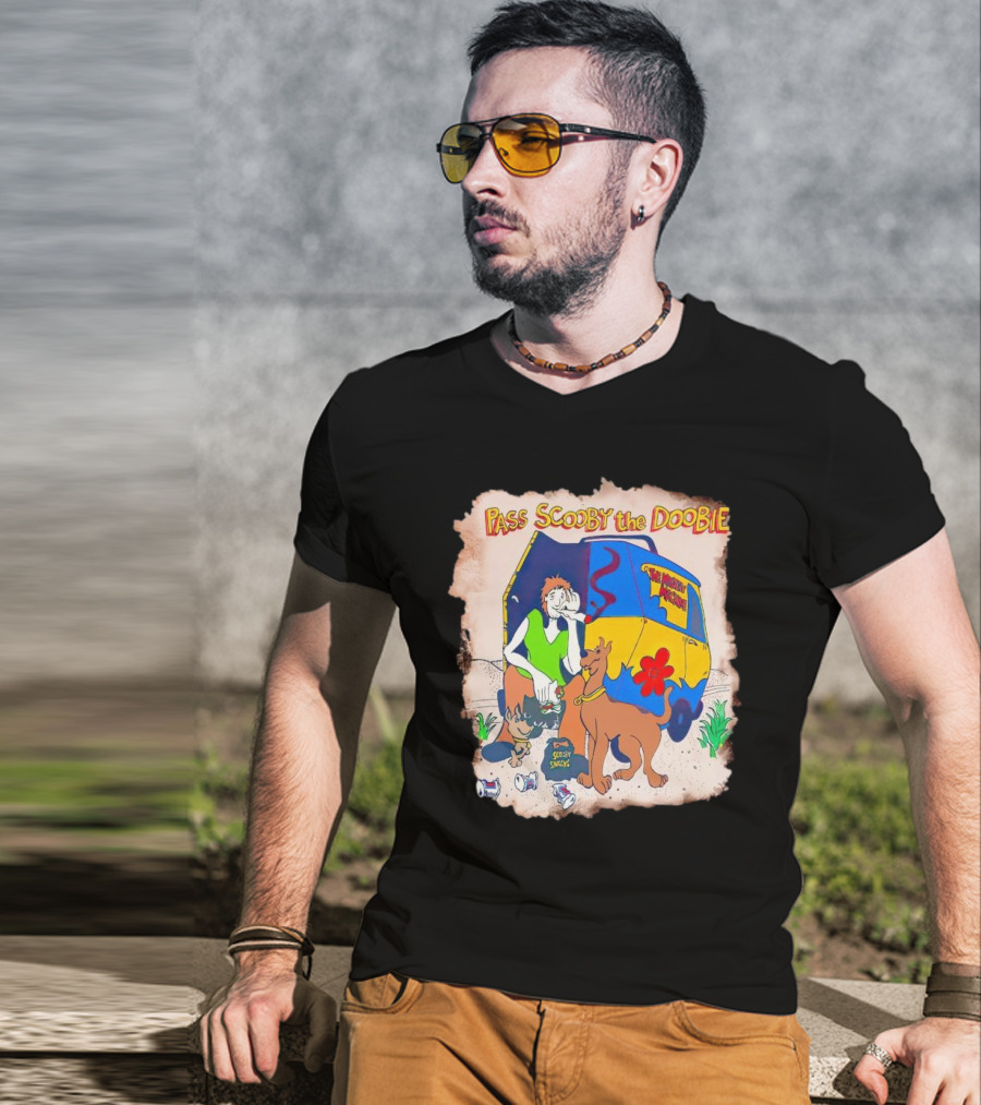 Scooby-Doo The Mystery Machine Pass Scooby The Doobie T-Shirt