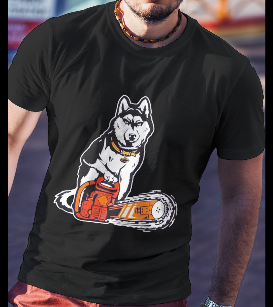 Washington Huskies Beaver Buster Chainsaw Dog T-Shirt
