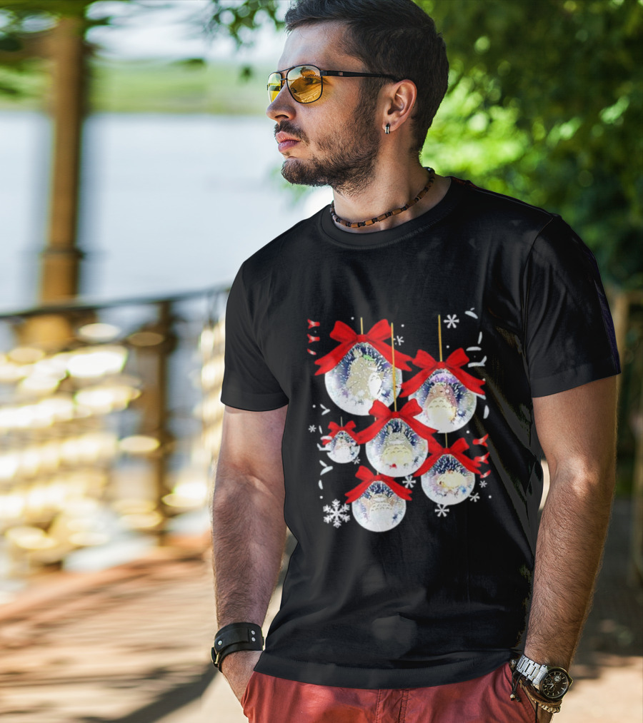 Totoro Chibi Christmas Ornaments With Snowflakes And Red Bows T-Shirt