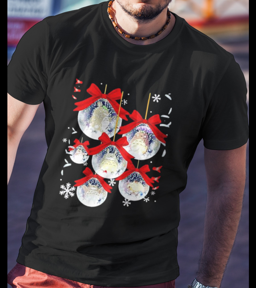 Totoro Chibi Christmas Ornaments With Snowflakes And Red Bows T-Shirt