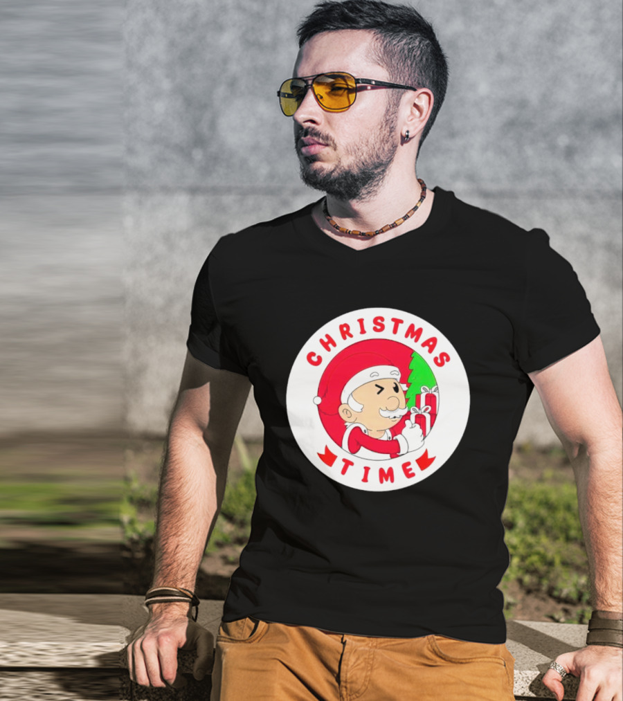 Christmas Time Santa Holding Gifts Circle T-Shirt