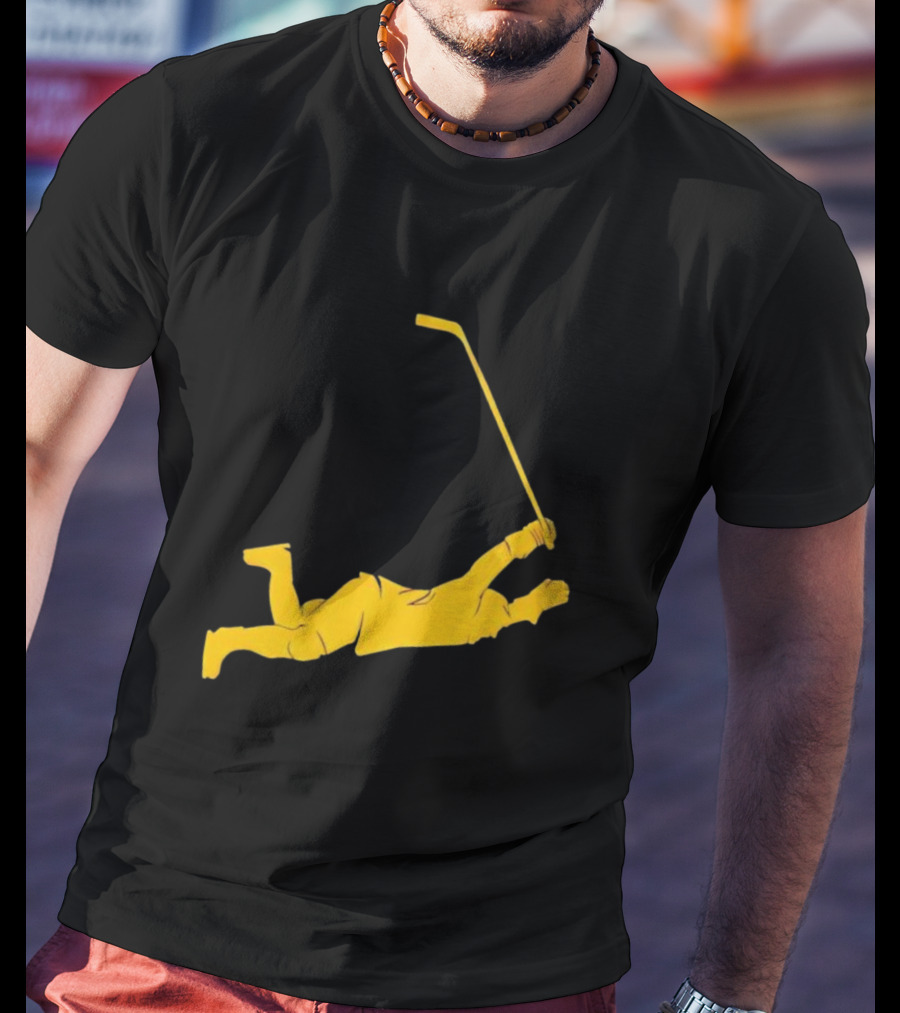 Bobby Orr Flying Hockey T-Shirt