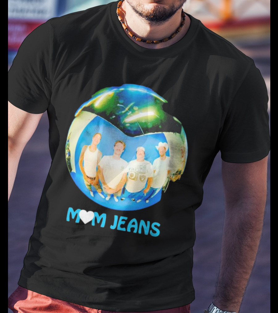 Mom Jeans Heart Raiders Orb Photo T-Shirt
