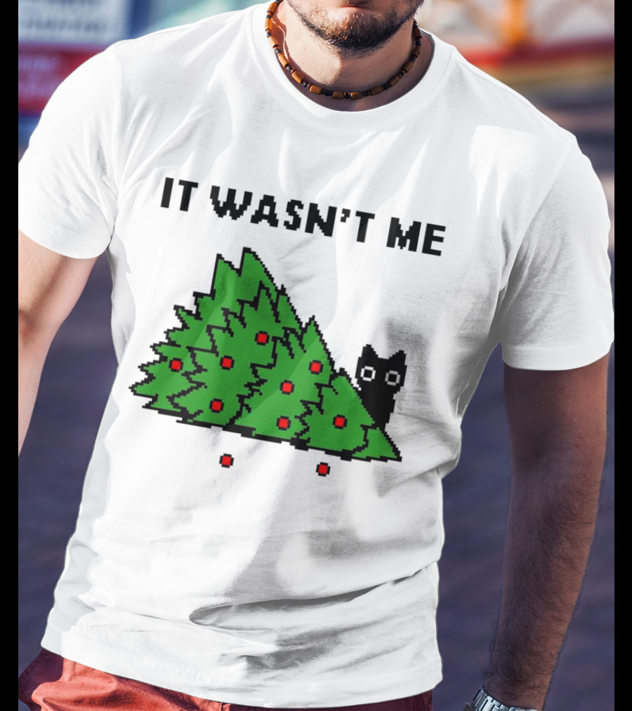 Cat Hiding Behind Christmas Tree It Wasn't Me T-Shirt