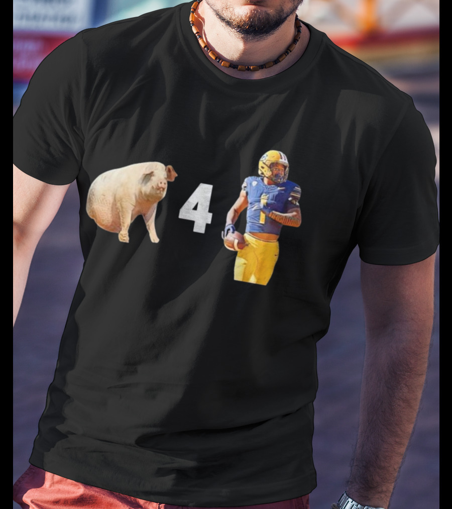 Hogs 4 Ott Heisman Football Player Pig Image T-Shirt