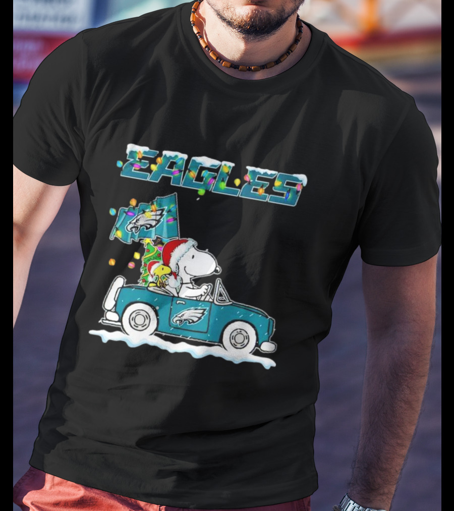Eagles Snoopy Woodstock Christmas Driving Philadelphia Car T-Shirt
