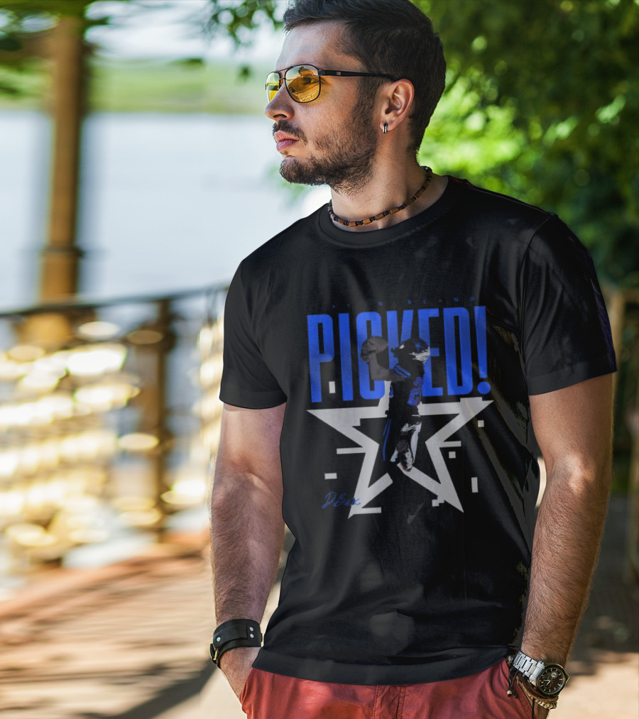 Daron Bland Picked Star Signature Football Catching Action T-Shirt