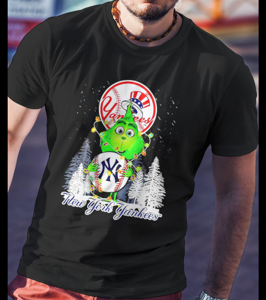 New York Yankees Grinch Christmas Hug With Baseball And Trees T-Shirt