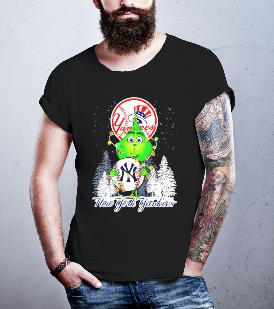 New York Yankees Grinch Christmas Hug With Baseball And Trees T-Shirt