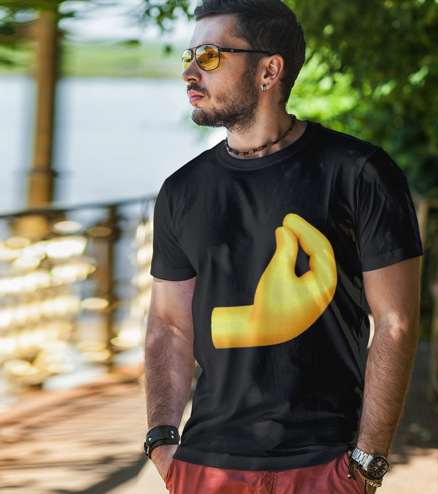 Tommy DeVito Che Vuoi Italian Hand Gesture Emoji T-Shirt