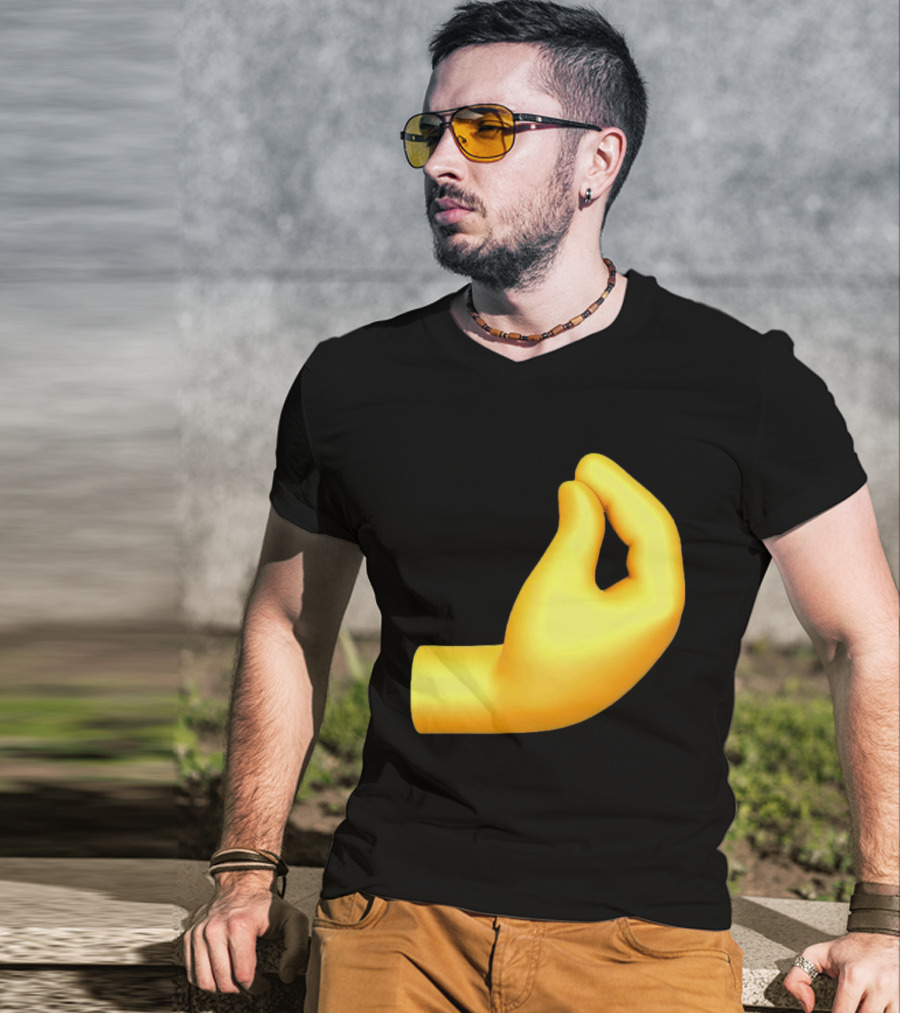 Tommy DeVito Che Vuoi Italian Hand Gesture Emoji T-Shirt