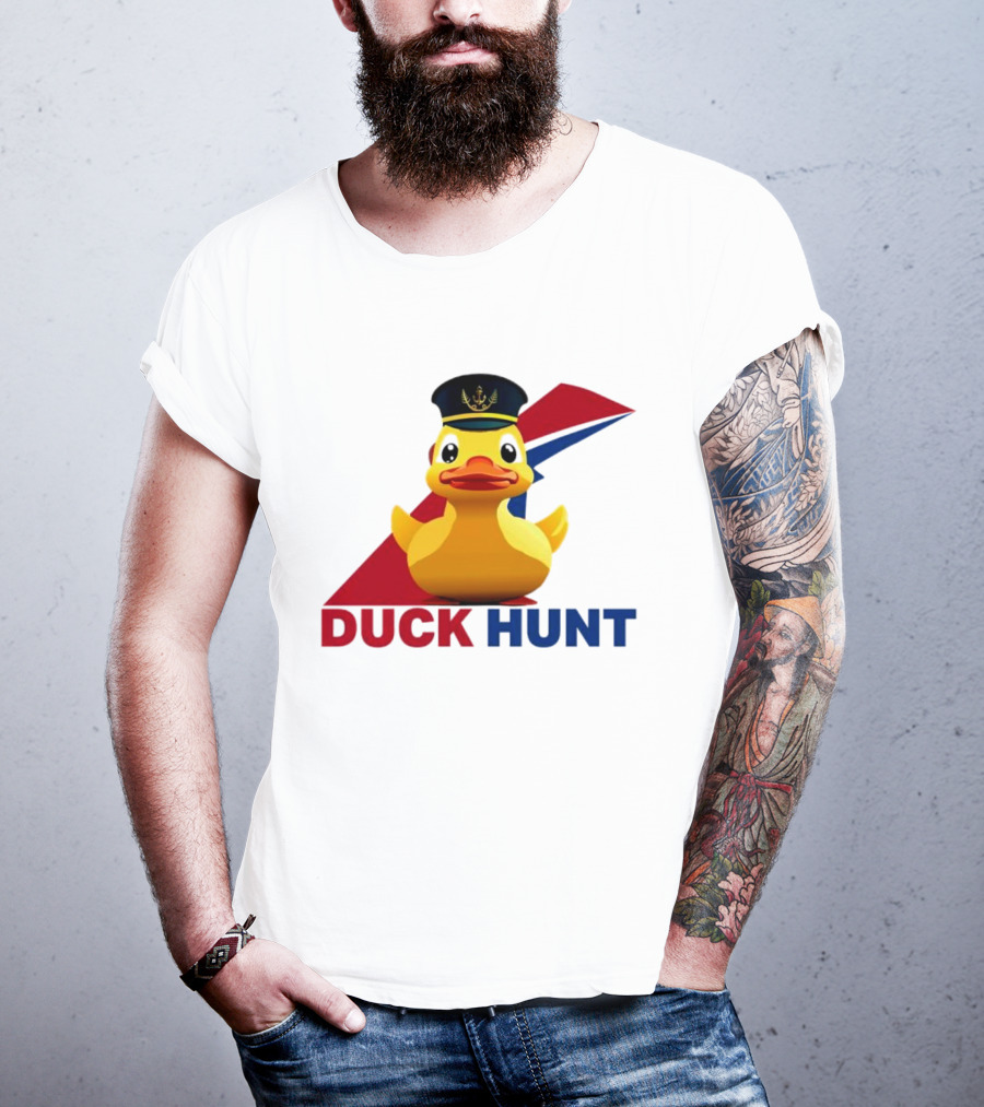 Cruising Duck Hunt Captain Rubber Duck Navy T-Shirt