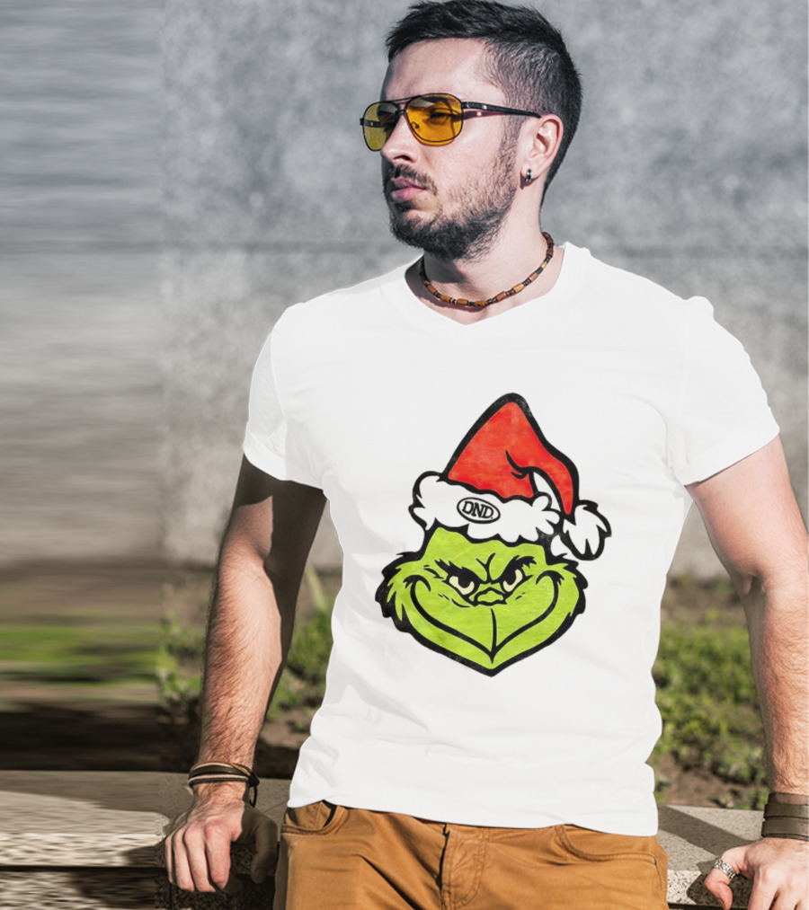 Grinch Christmas DND Santa Hat Image T-Shirt