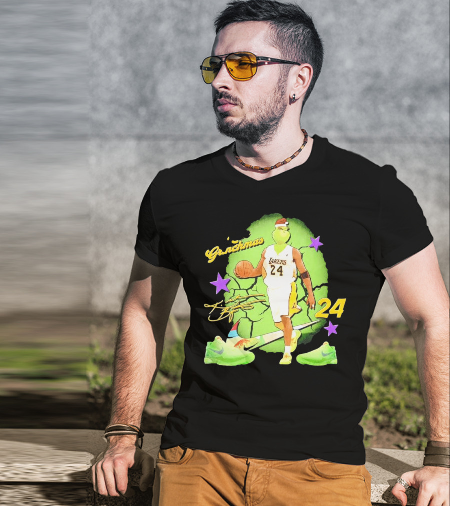 Lakers 24 Grinchmas Kobe Bryant Sneakers T-Shirt