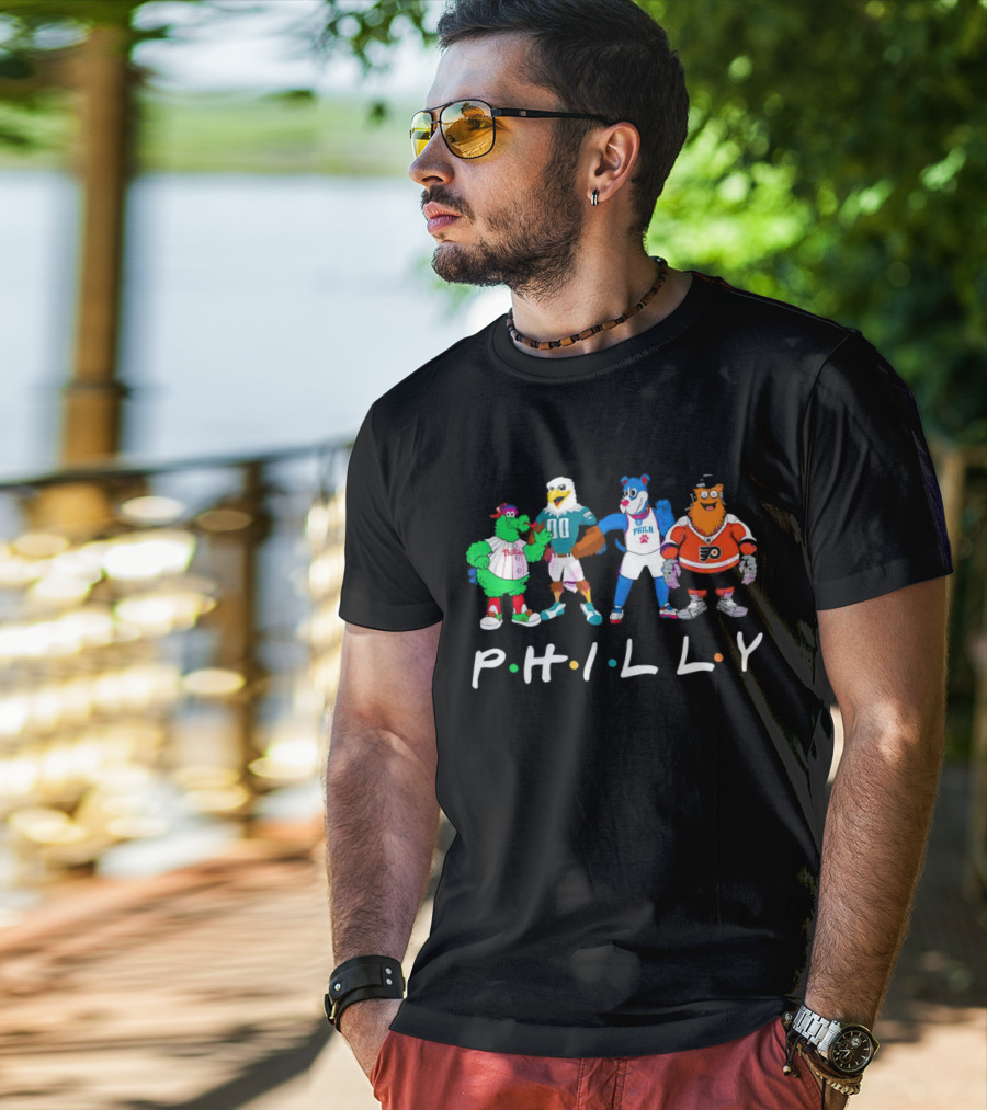 PHILLY Sports Mascots Phillies Eagles 76ers Flyers T-Shirt