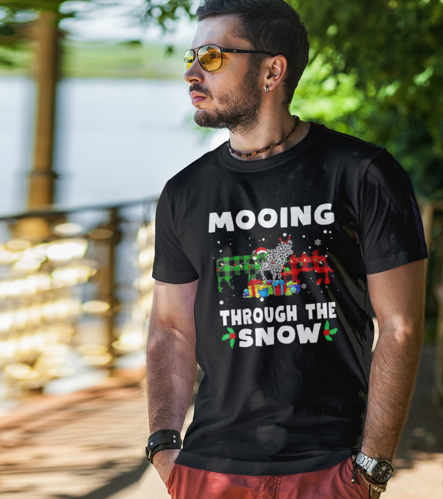 Mooing Through The Snow Christmas Plaid Cows With Presents T-Shirt