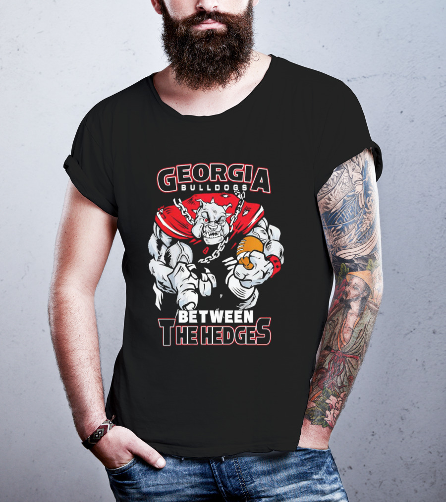 Georgia Bulldogs Between The Hedges Bulldogs Mascot Football T-Shirt