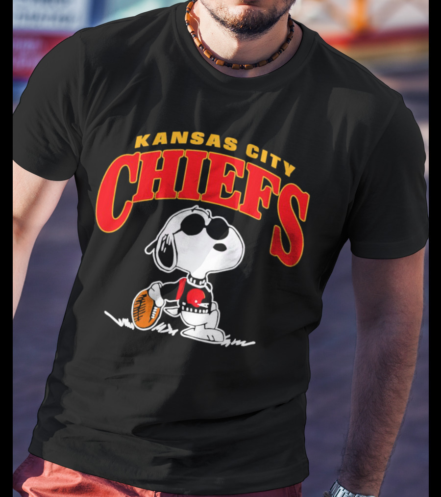 Snoopy Kansas City Chiefs Football T-Shirt