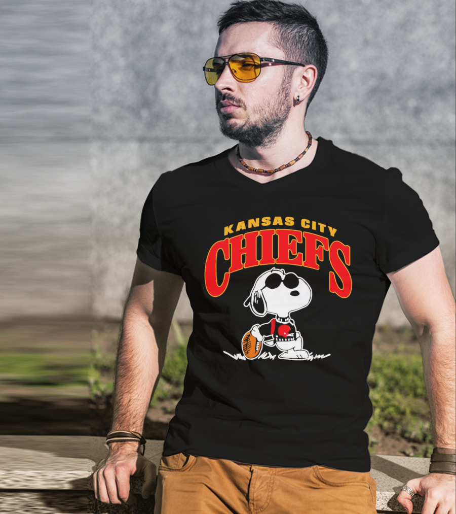 Snoopy Kansas City Chiefs Football T-Shirt