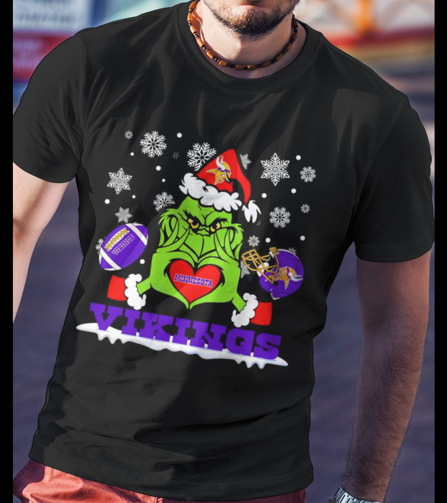 Santa Grinch Heart Minnesota Vikings Snowflakes Christmas Football Helmets T-Shirt