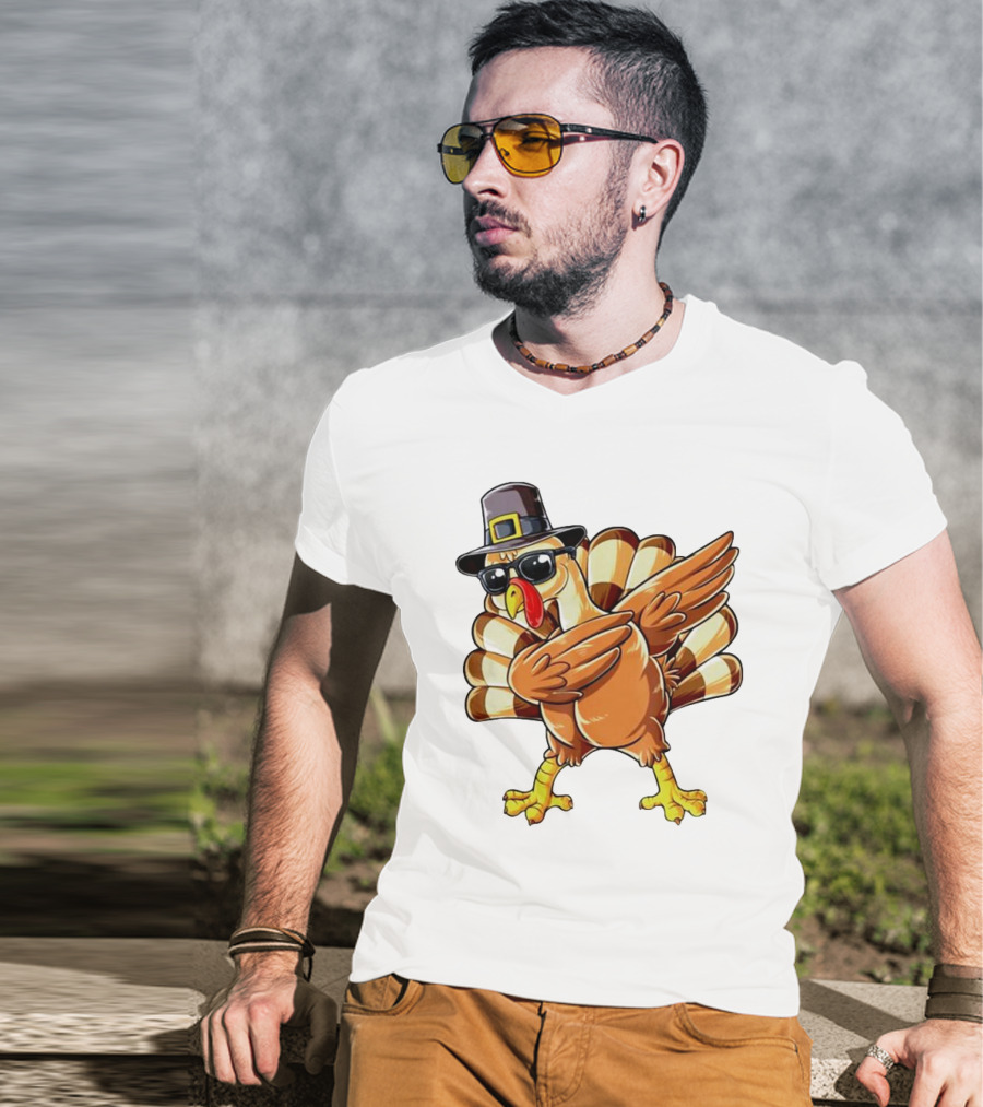 Thanksgiving Turkey Dabbing With Pilgrim Hat And Sunglasses T-Shirt