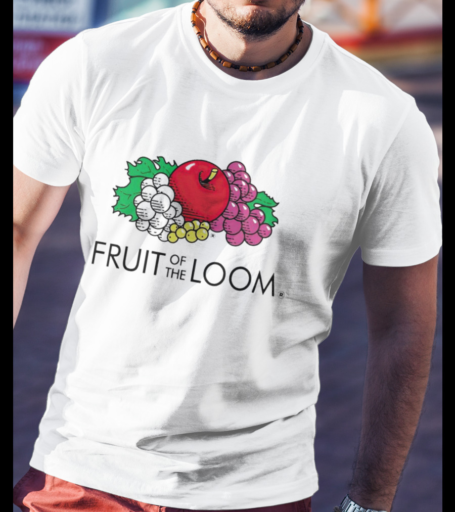 FRUIT OF THE LOOM Logo With Apples Grapes And Leaves T-Shirt