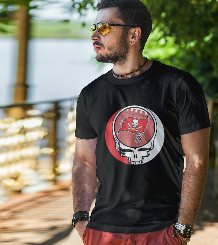 Tampa Bay Buccaneers Grateful Dead Skull Logo Custom T-Shirt