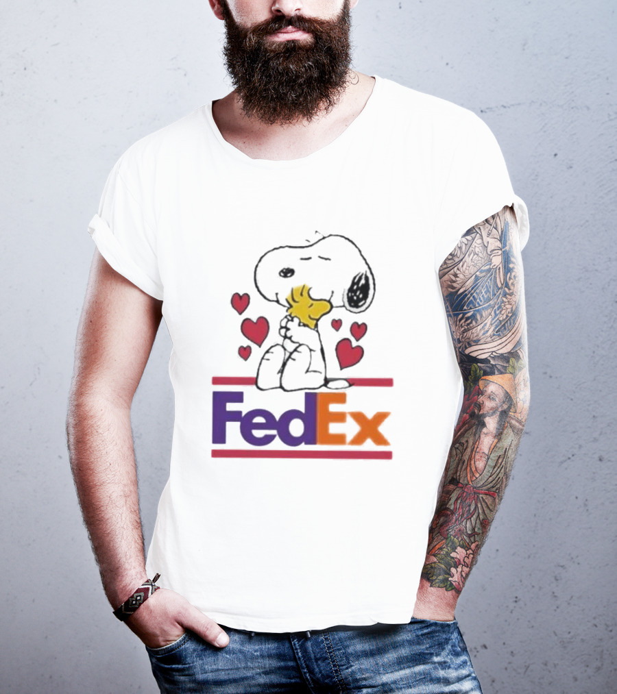 Snoopy Woodstock Hugs Hearts FedEx T-Shirt