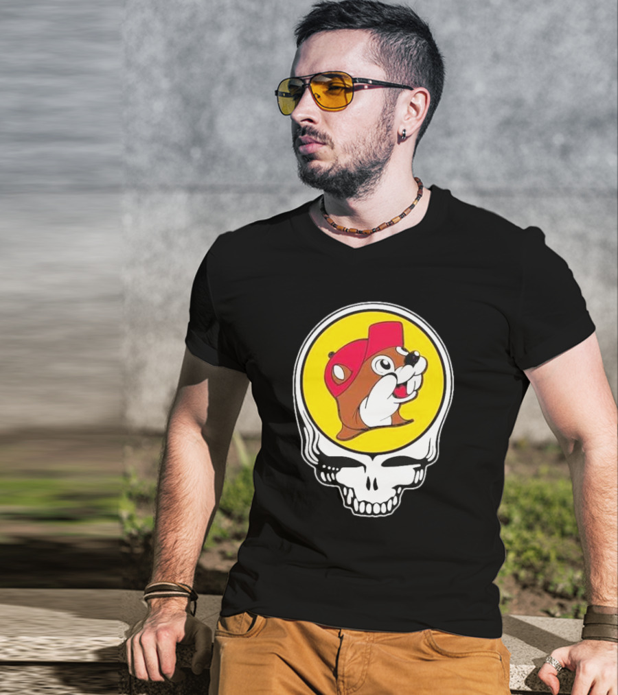 Buc-ee's Beaver In Grateful Dead Skull T-Shirt