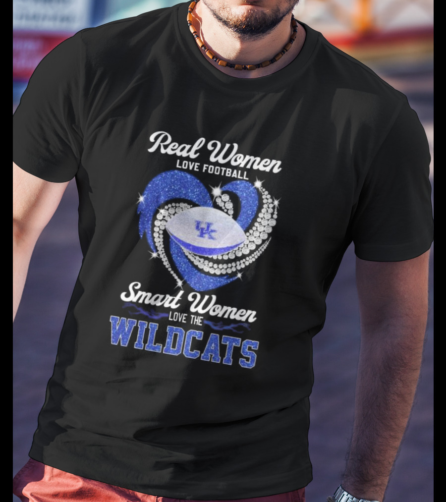 Real Women Love Football Smart Women Love The Wildcats UK Diamond Heart T-Shirt