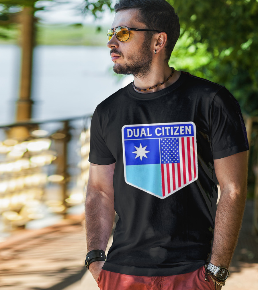 Dual Citizen Of Minnesota And USA Flag Badge T-Shirt