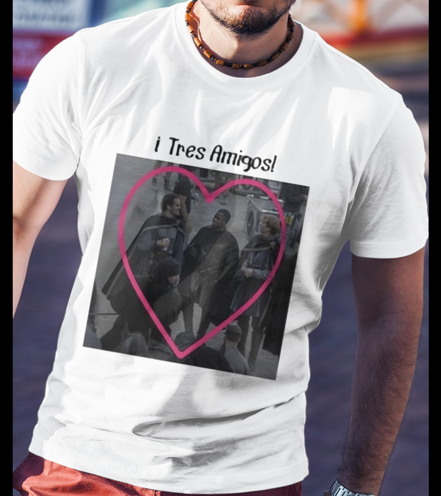 Martyn Reyne I Tres Amigos Aegon’s Friends Heart Scene T-Shirt