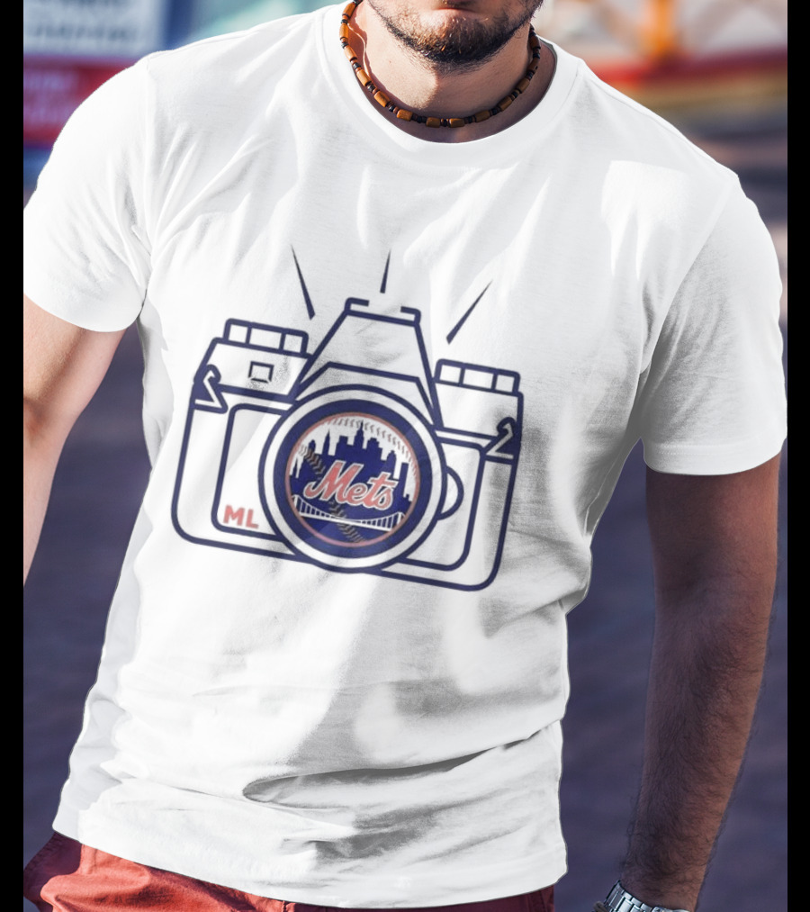 New York Mets Camera Logo With Skyline And Bridge M.L T-Shirt