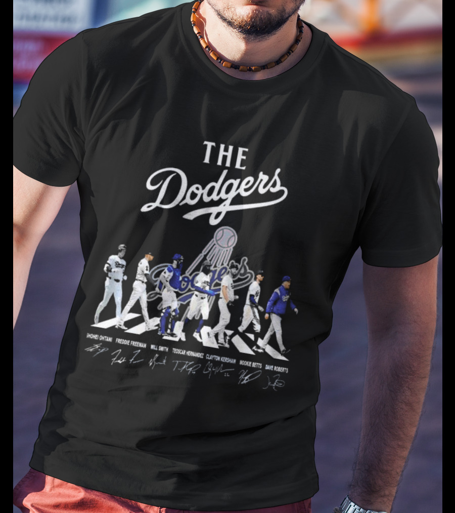 The Dodgers Shohei Ohtani Freddie Freeman Will Smith Trayce Thompson Clayton Kershaw Mookie Betts Dave Roberts Signatures T-Shirt