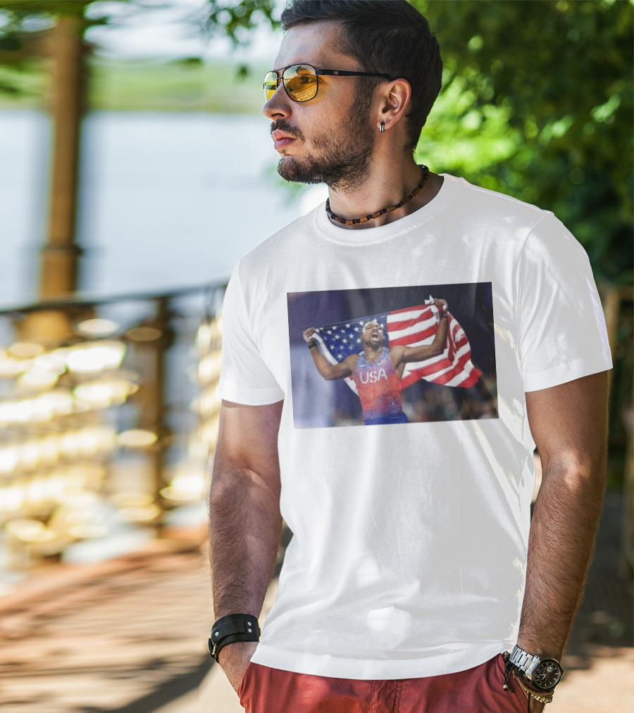 USA Track Champion Noah Lyles Celebrates 100M Victory Paris Olympics T-Shirt