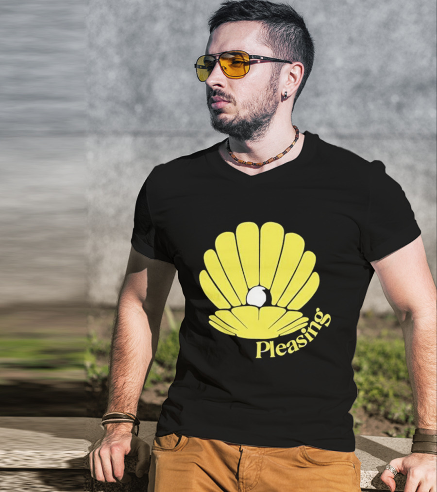Pleasing Clam Yellow Shell With Pearl T-Shirt