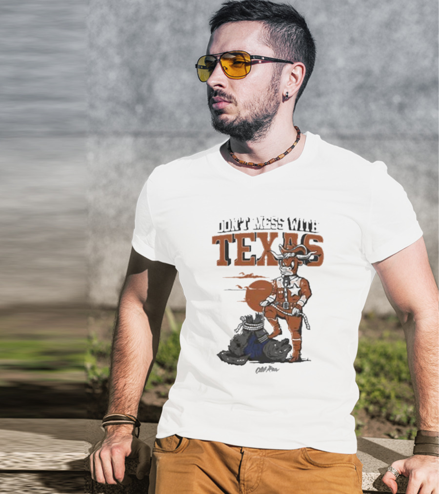 Don’t Mess With Texas Football Cowboy Stomping An Opponent T-Shirt