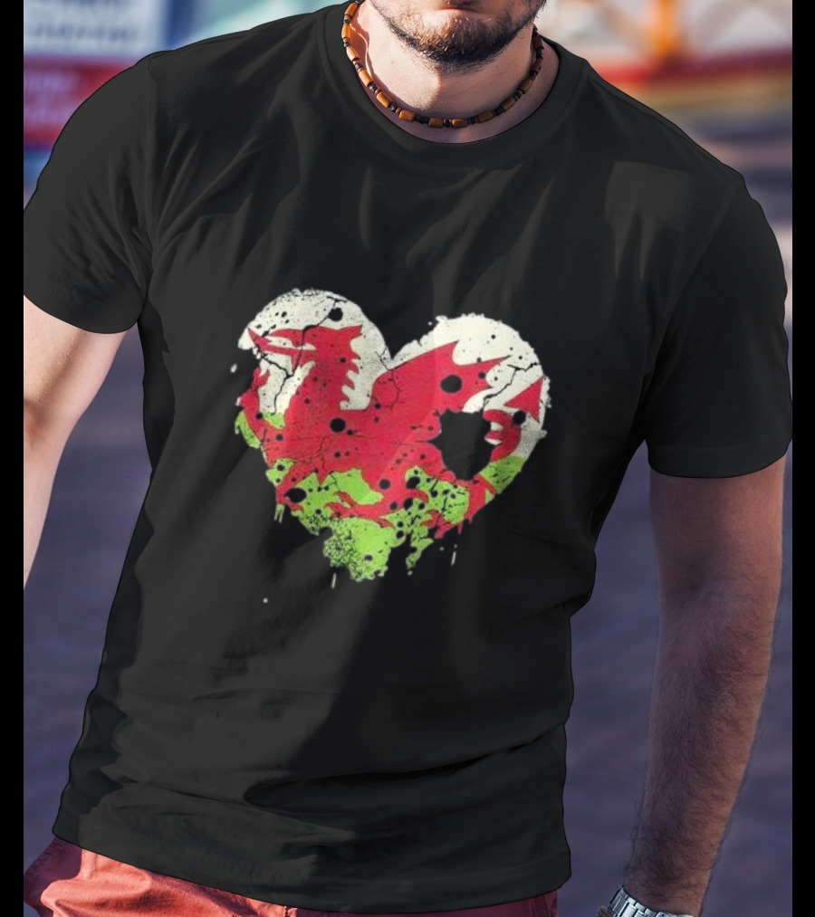 Love Flag Wales Welsh Football Rugby Heart Dragon T-Shirt