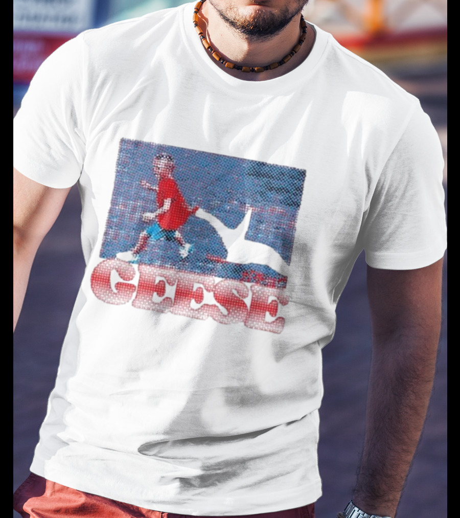 Geese Goose Bite Chase Red Shirt Kid Oval Open Mouth T-Shirt