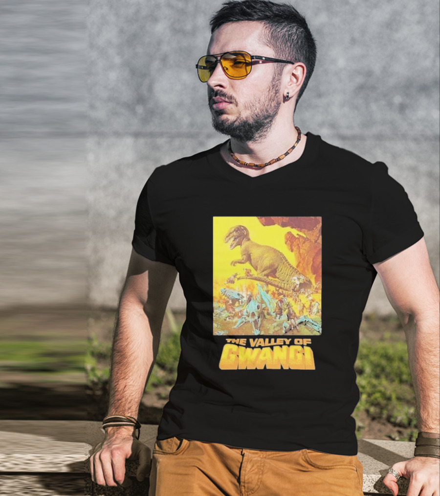 The Valley Of Gwangi Dinosaur Adventure Scene T-Shirt