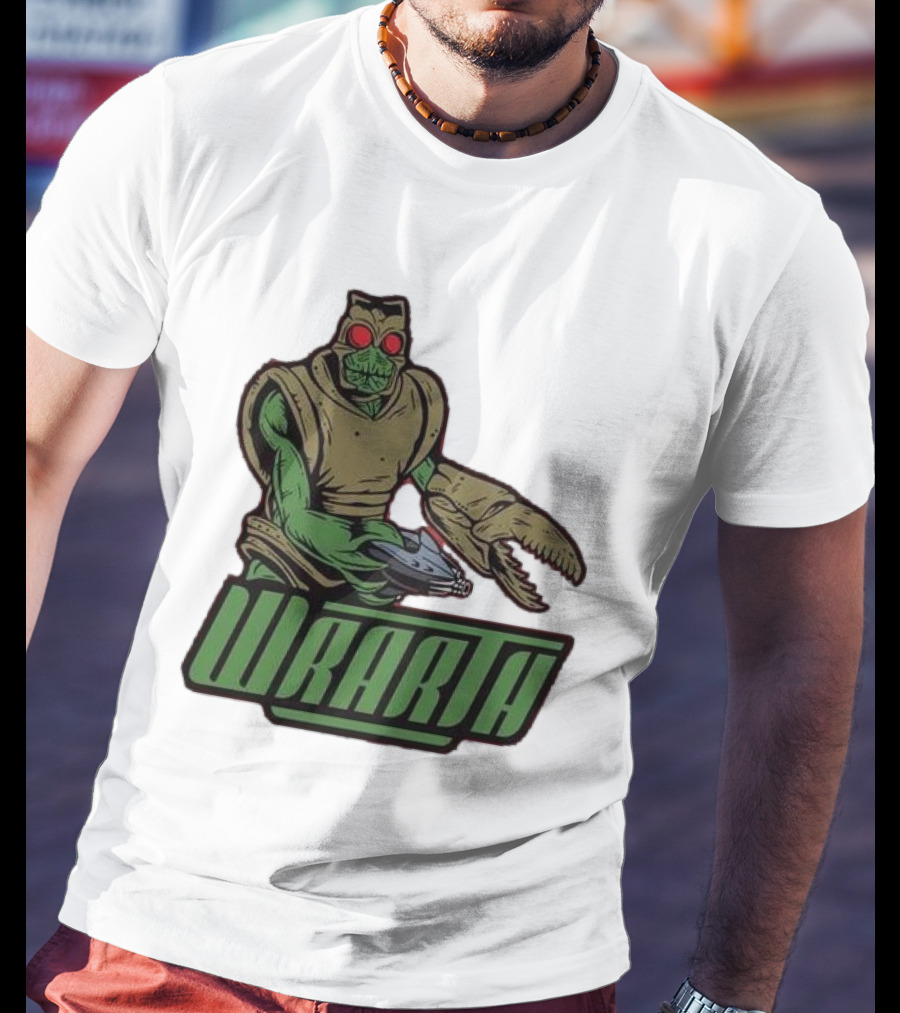Wrarth Warrior Doctor Who Alien Creature With Claws And Spaceship Gun T-Shirt