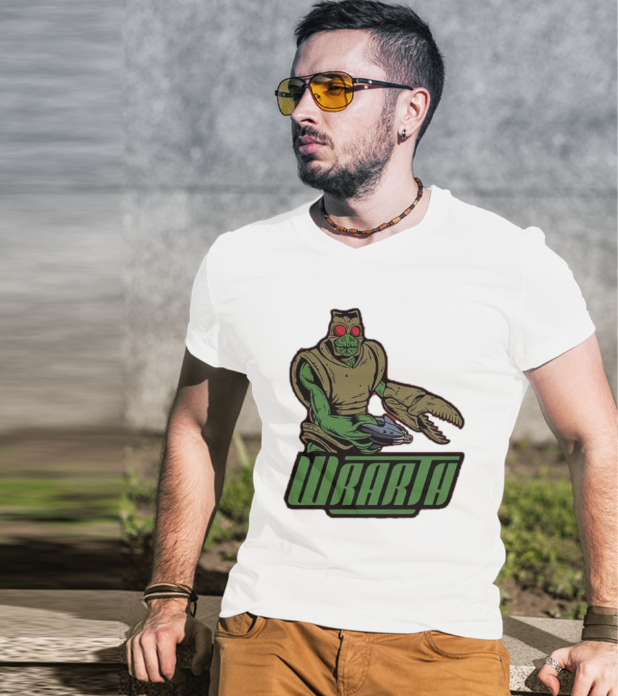 Wrarth Warrior Doctor Who Alien Creature With Claws And Spaceship Gun T-Shirt