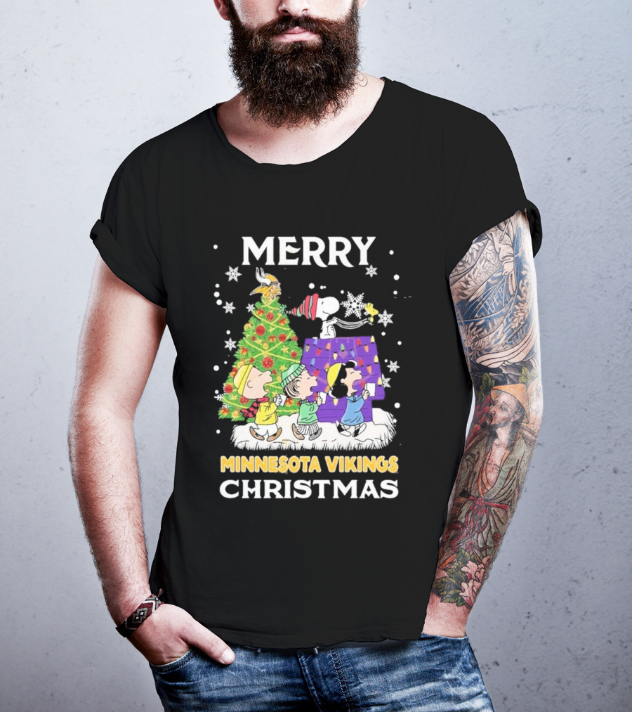 Merry Christmas Minnesota Vikings Snoopy Peanuts Holiday T-Shirt